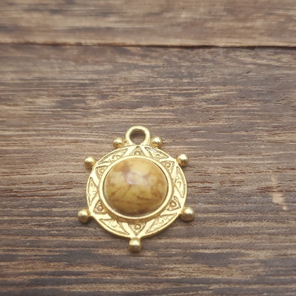 Express Tigers eye marbled pendant